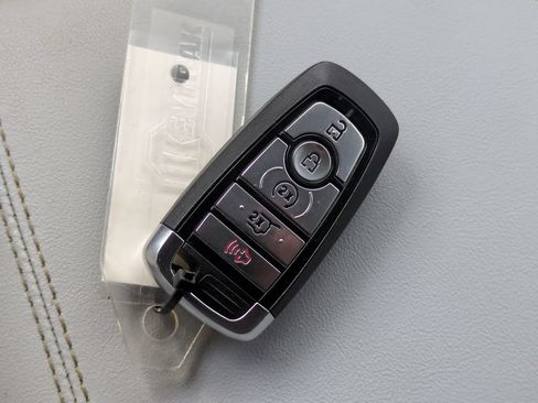 Used 2025 Ford Explorer Platinum w/ Ultimate Package RWD image 27