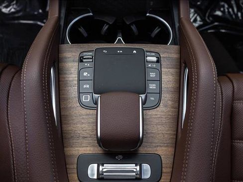 New 2026 Mercedes-Benz GLS 450 4MATIC image 19