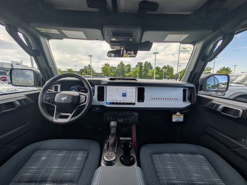 New 2026 Ford Bronco Heritage Edition AWD/4WD image 12