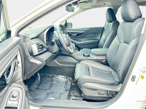 Used 2023 Subaru Outback Limited AWD/4WD image 11