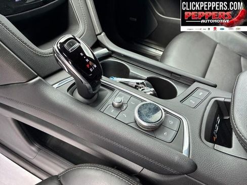 Used 2021 Cadillac XT5 Premium Luxury FWD image 14
