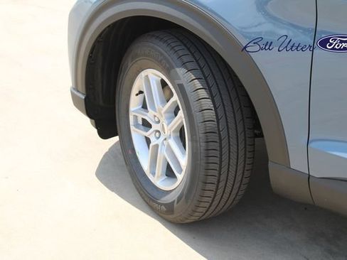 New 2026 Ford Explorer Active w/ Active Comfort Package RWD image 5