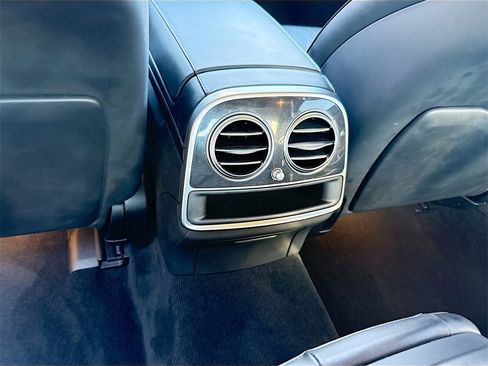 Used 2020 Mercedes-Benz S 560 4MATIC Sedan w/ Premium Package image 26