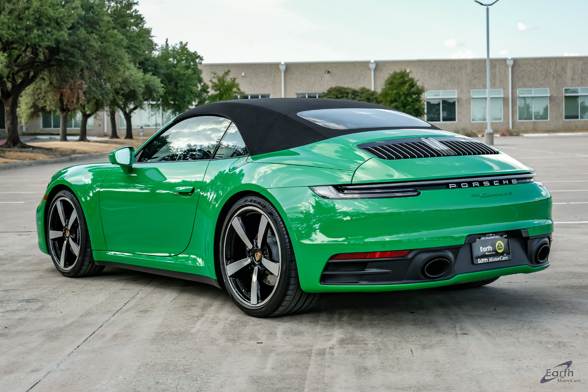 Used 2023 Porsche 911 Carrera 4S AWD/4WD image 11