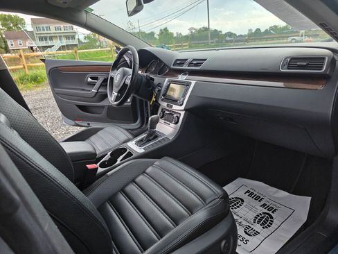 Used 2012 Volkswagen CC Lux Limited FWD image 16