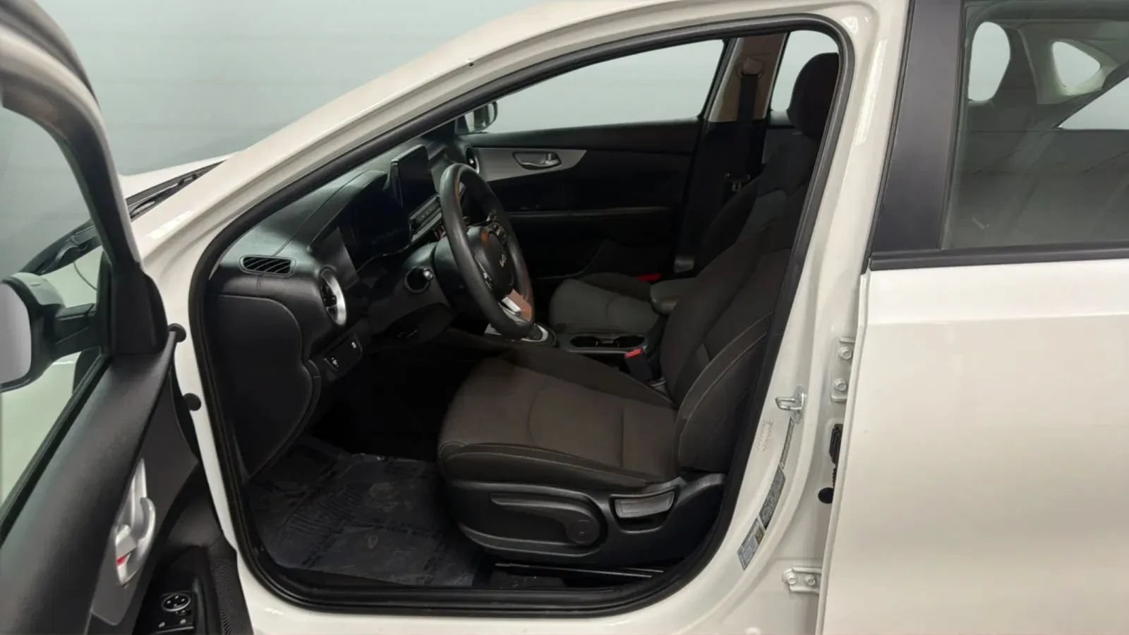 Used 2023 Kia Forte LXS FWD image 20