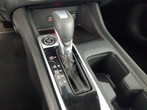 Used 2021 Nissan Sentra SV FWD image 16