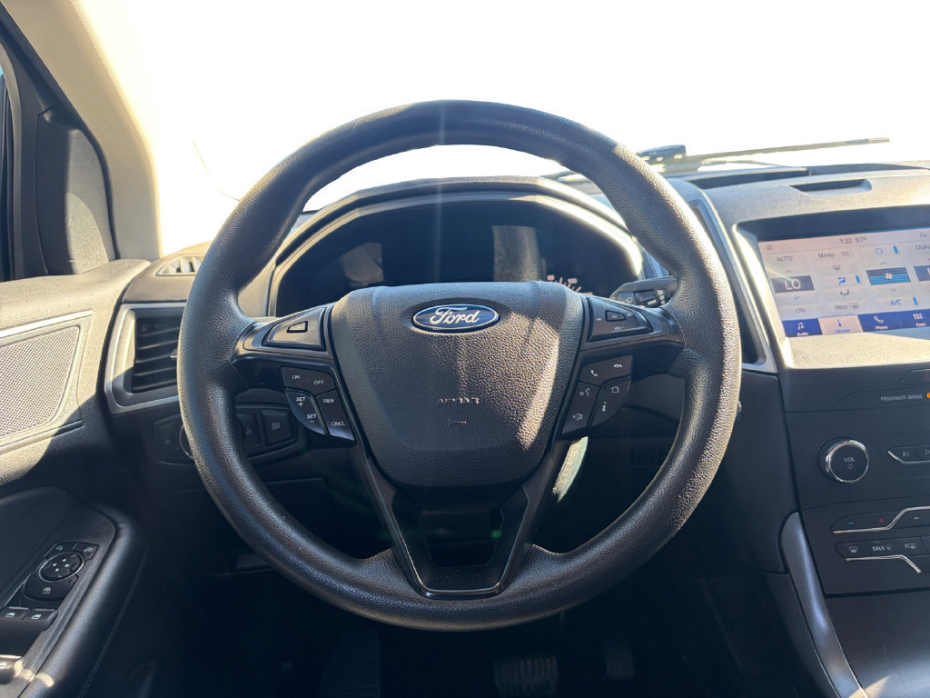 Used 2020 Ford Edge SE AWD/4WD image 12