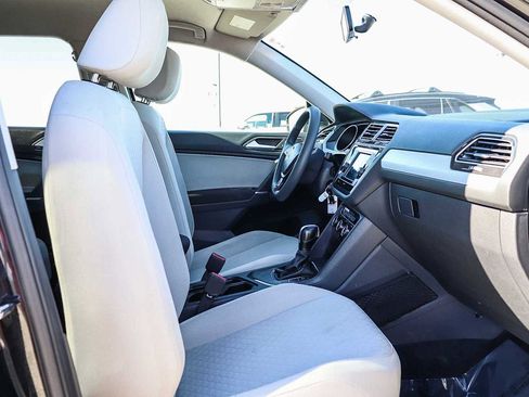 Used 2020 Volkswagen Tiguan S image 17