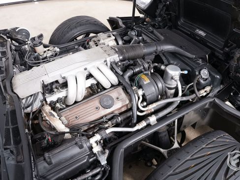 Used 1987 Chevrolet Corvette Convertible image 40