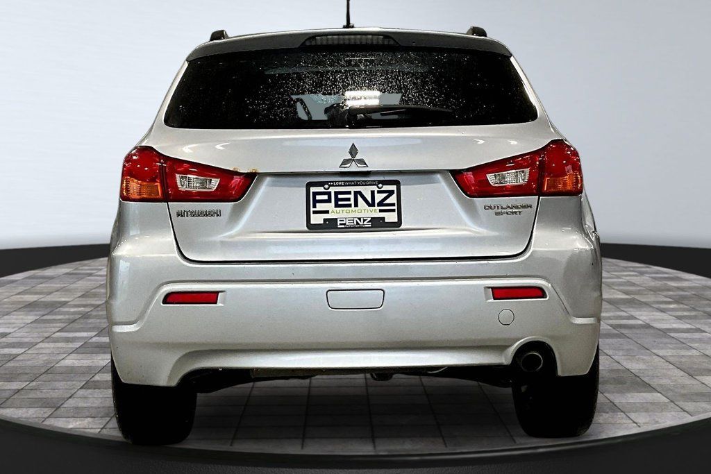 Used 2011 Mitsubishi Outlander Sport SE AWD/4WD image 5