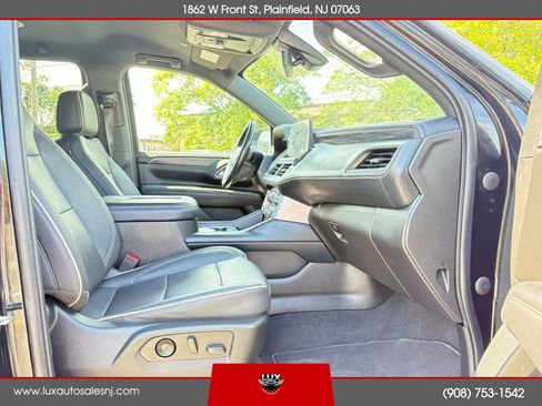 Used 2022 GMC Yukon XL SLT w/ SLT Luxury Package AWD/4WD image 23