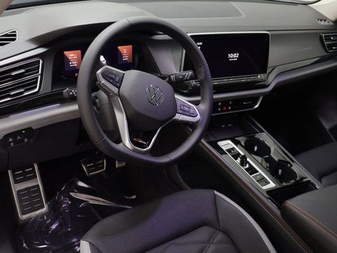 New 2026 Volkswagen Atlas Peak Edition image 6