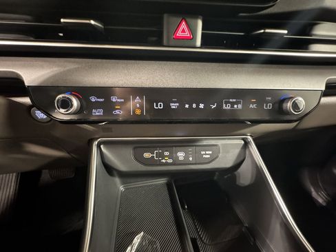 New 2026 Kia Carnival EX image 26