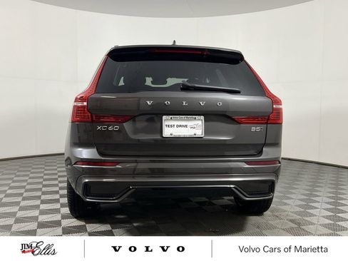 Certified 2025 Volvo XC60 B5 Core w/ Climate Package image 8