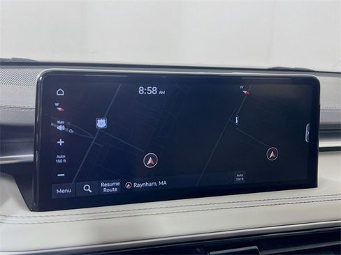 Used 2024 Genesis G70 2.5T image 19