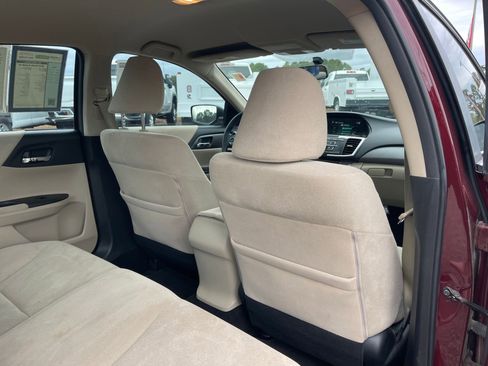 Used 2013 Honda Accord LX image 27