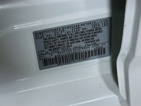 Used 2020 Nissan Sentra SR w/ Trunk Package image 12