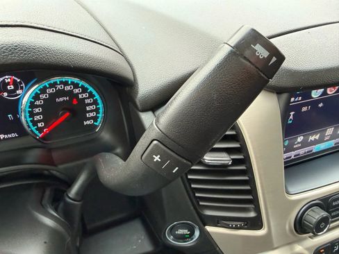 Used 2017 GMC Yukon XL Denali w/ Open Road Package image 23