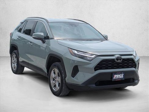 Used 2023 Toyota RAV4 XLE FWD image 3