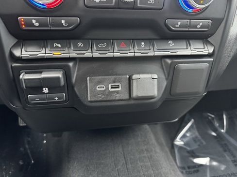 Used 2020 GMC Sierra 1500 Elevation w/ Elevation Value Package image 17