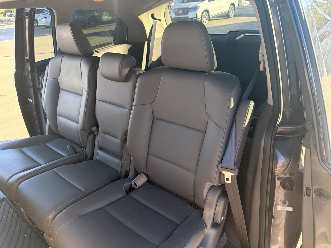 Used 2016 Honda Odyssey Touring Elite image 18