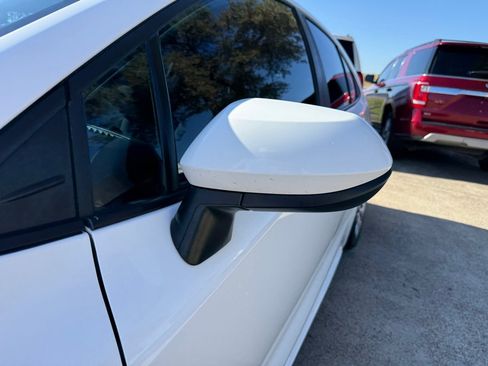Used 2022 Toyota Corolla LE FWD image 10