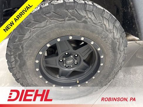 Used 2015 Jeep Wrangler Unlimited Sport w/ Quick Order Package 24S image 9