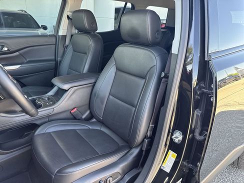 Certified 2023 GMC Acadia SLT w/ Elevation Edition AWD/4WD image 16