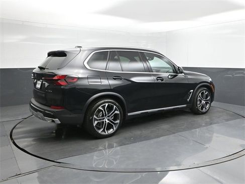 New 2026 BMW X5 xDrive50e w/ Premium Package image 15