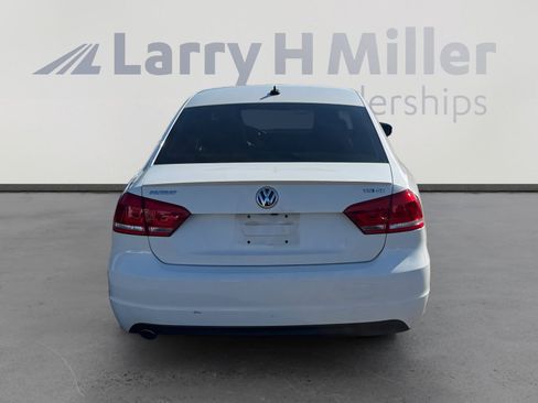 Used 2014 Volkswagen Passat 1.8T SE image 4