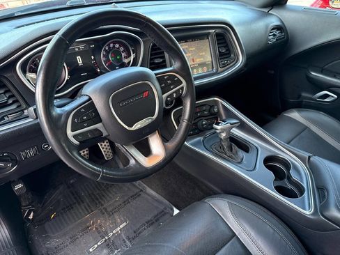 Used 2016 Dodge Challenger R/T Plus image 17