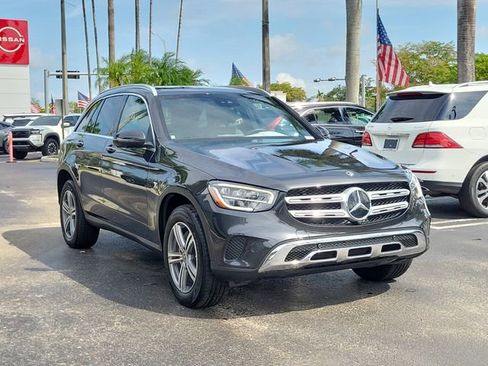 Used 2022 Mercedes-Benz GLC 300 image 3
