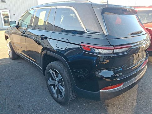 Used 2022 Jeep Grand Cherokee Limited 4xe w/ Luxury Tech Group II image 9