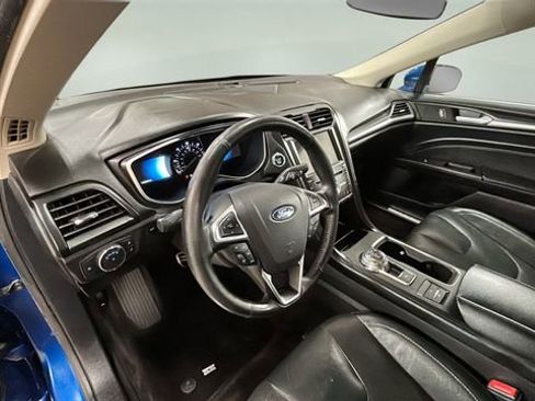 Used 2017 Ford Fusion Energi Titanium FWD image 10