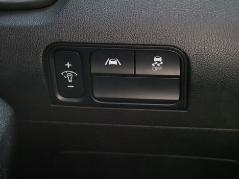 Used 2022 Kia Sorento S FWD image 28