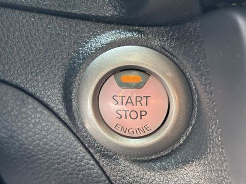 Used 2017 Nissan Sentra SV FWD image 21