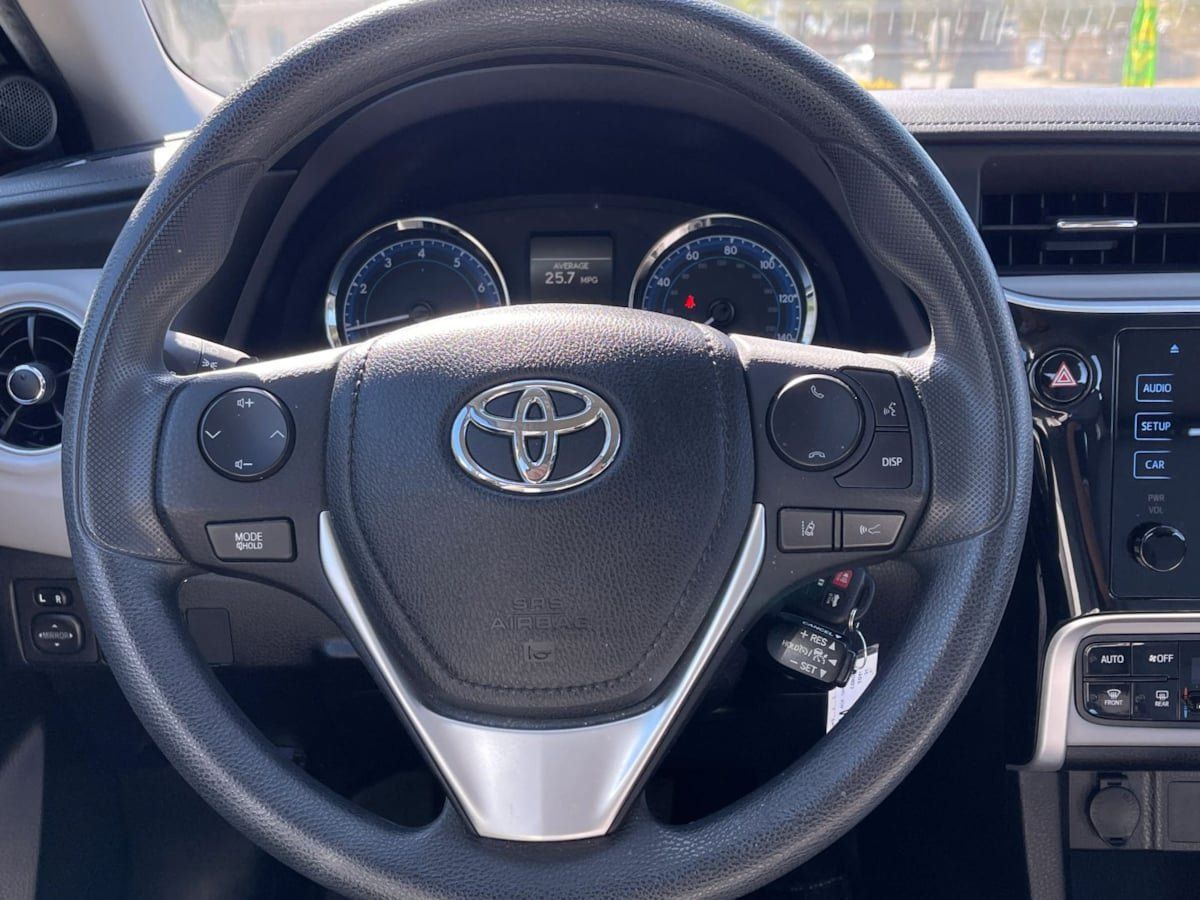 Used 2019 Toyota Corolla LE w/ Carpet Mat Package (TMS) FWD image 24