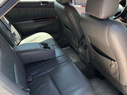 Used 2006 Toyota Camry XLE FWD image 15