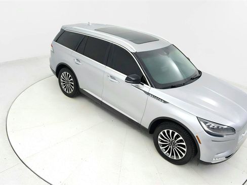 Used 2020 Lincoln Aviator Reserve w/ Elements Package Plus AWD/4WD image 19