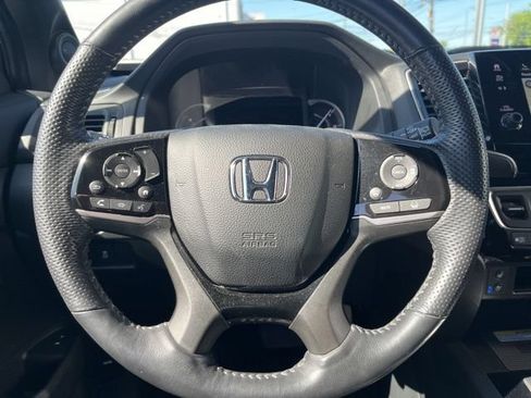 Used 2023 Honda Passport Elite image 16