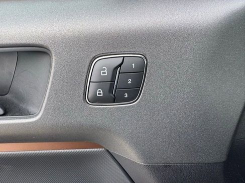 Used 2025 Ford Bronco Sport Outer Banks w/ Outer Banks Tech Package+ image 12