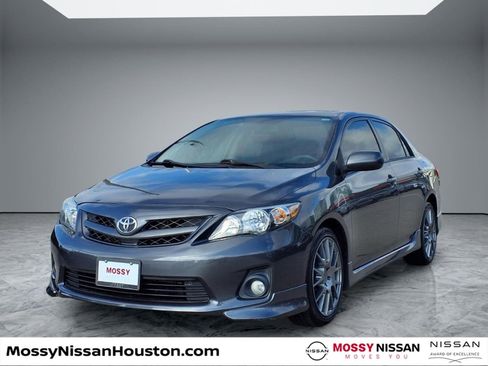 Used 2013 Toyota Corolla S w/ Premium Pkg image 4