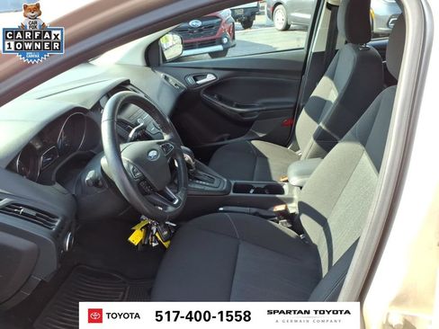 Used 2018 Ford Focus SE w/ Cold Weather Package FWD image 14