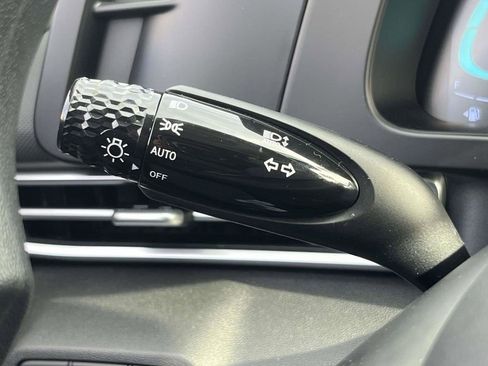 New 2026 Hyundai Elantra Blue FWD image 24