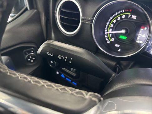 Used 2023 Jeep Wrangler Unlimited Sahara w/ Cold Weather Group image 37