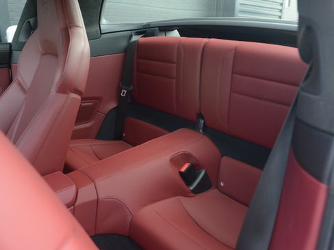 Certified 2023 Porsche 911 Targa 4 GTS AWD/4WD image 31
