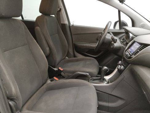 Used 2020 Chevrolet Trax LS w/ Tint and Cruise Package image 21