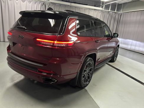 Used 2025 Jeep Grand Cherokee L Summit AWD/4WD image 7