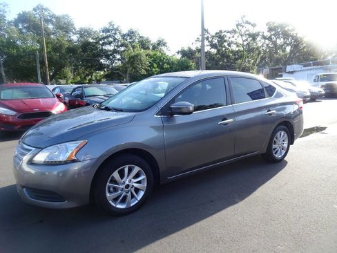 Used 2015 Nissan Sentra SV w/ Style Package image 9
